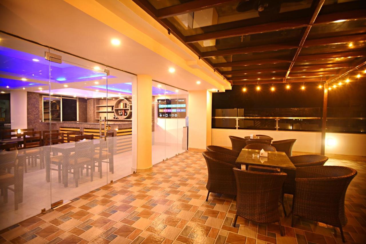 Hotel Simal Catmandu Exterior foto