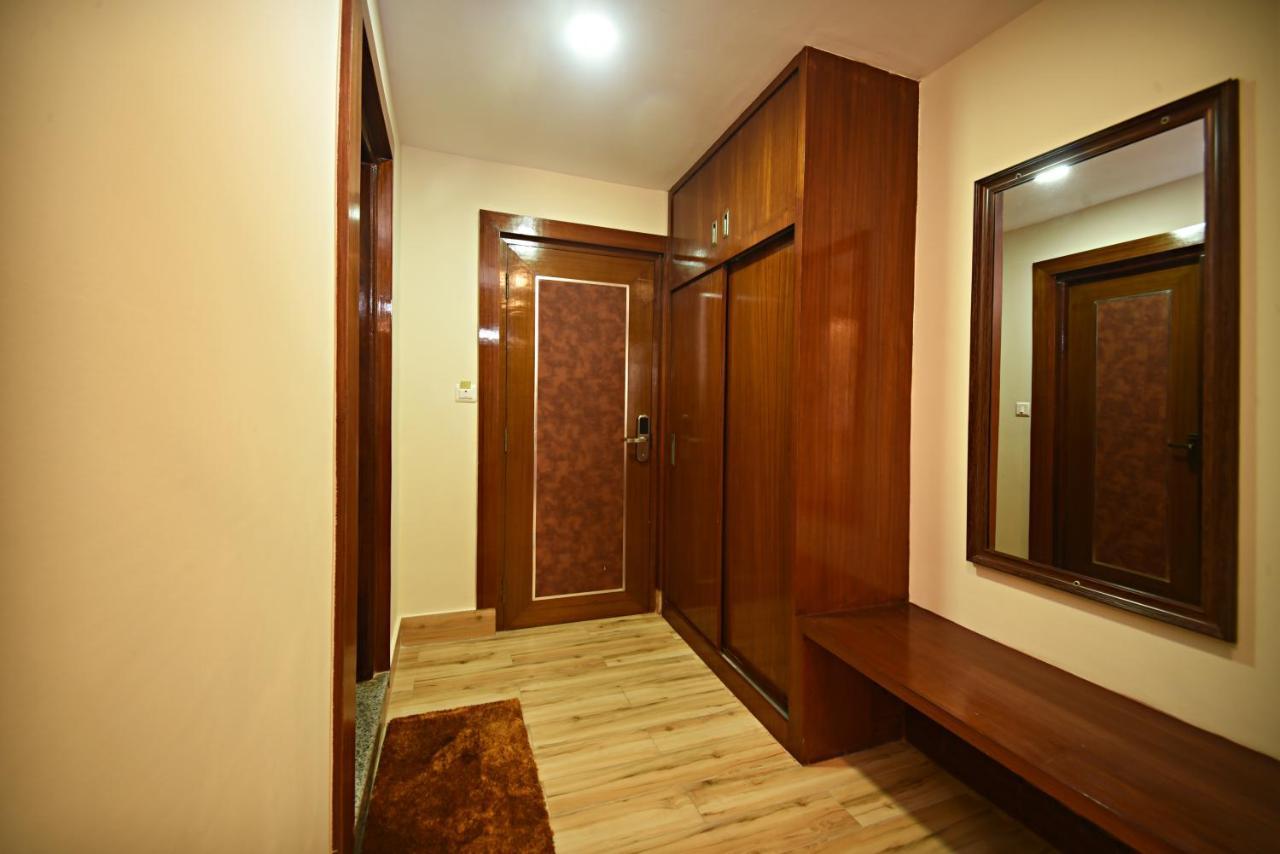 Hotel Simal Catmandu Exterior foto