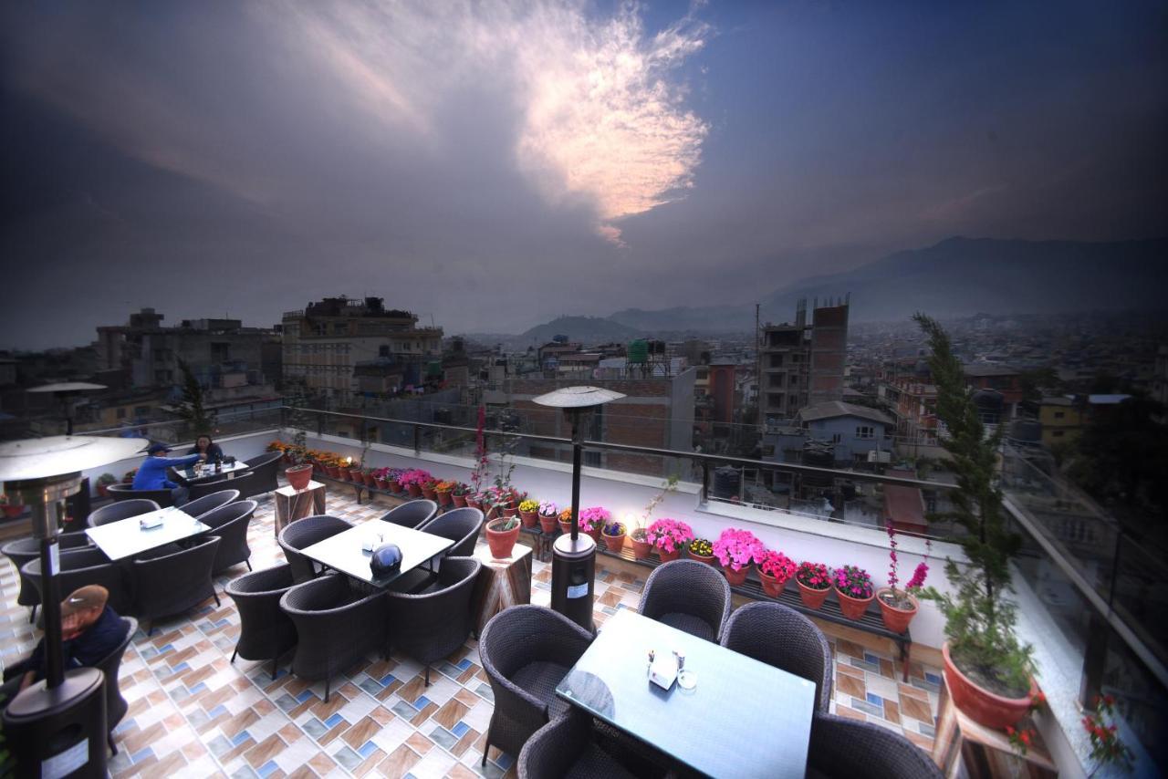 Hotel Simal Catmandu Exterior foto