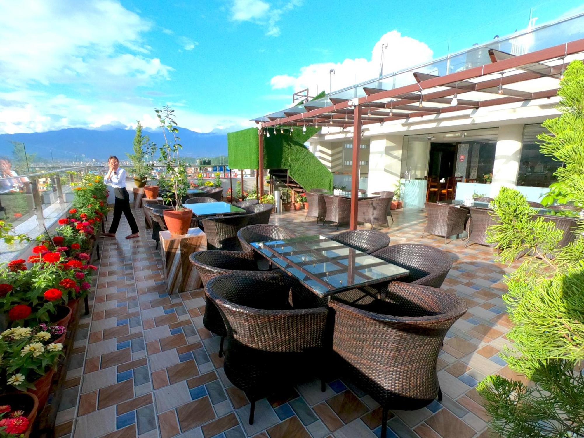 Hotel Simal Catmandu Exterior foto